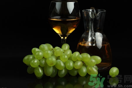 吃火鍋能喝紅酒嗎？吃火鍋適合喝什么紅酒？