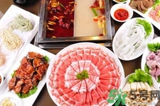 吃火鍋喝什么酒好？吃火鍋適合喝什么酒？