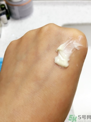 思親膚和自然樂園哪個(gè)好？skin food和自然樂園哪個(gè)好用？