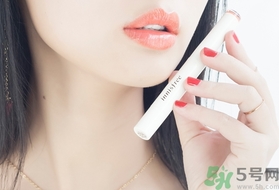 悅詩風吟花瓣唇膏多少錢?悅詩風吟花瓣唇膏專柜價格