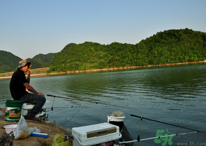 十月份水庫可以釣魚嗎?十月份水庫釣魚技巧 十月份水庫可以釣魚嗎?十月份水庫釣魚技巧