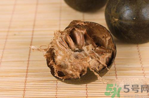 羅漢果發霉了可以泡茶嗎？喝了發霉的羅漢果茶會怎樣？