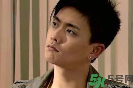 男生打耳洞有什么含義嗎?男生打耳洞有什么講究嗎? 男生打耳洞有什么含義嗎?男生打耳洞有什么講究嗎?