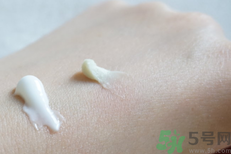 白兔祛痘膏和獅王哪個好？白兔牌暗瘡膏哪款好？