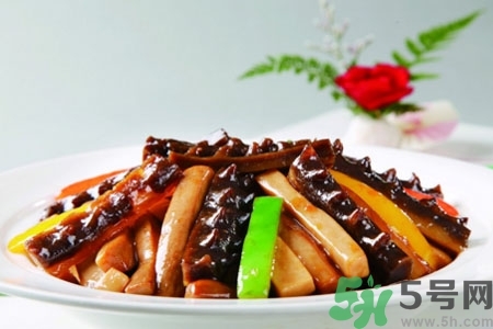 新鮮海參怎么吃最有營(yíng)養(yǎng)？新鮮海參生吃最有營(yíng)養(yǎng)嗎？