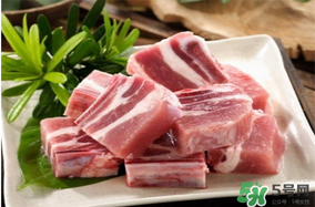  燉排骨用什么鍋？排骨用鍋高壓鍋燉多長時間？