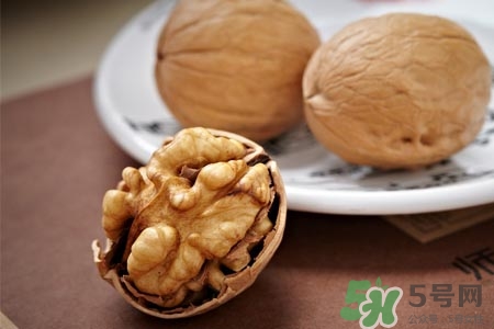 吃核桃能補腦嗎？吃核桃為什么能補腦？