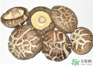 干香菇發(fā)霉了還能吃嗎？干香菇發(fā)霉怎么處理？