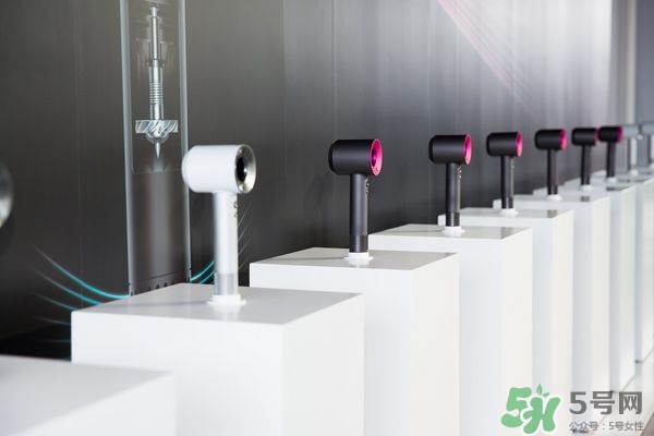 dyson吹風機怎么用？戴森吹風機使用方法