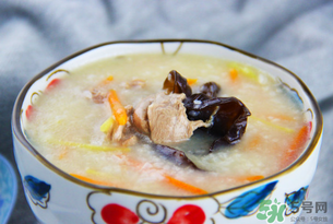 吃完鴨肉可以喝牛奶嗎？鴨肉和牛奶能一起吃嗎？