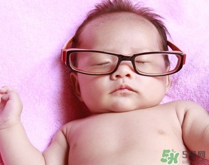 冬季出生的寶寶要準(zhǔn)備些什么？冬季出生的寶寶需要什么？