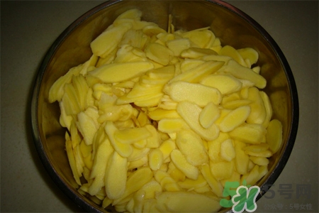 生姜水能洗頭發(fā)嗎？姜湯洗頭發(fā)有什么好處？