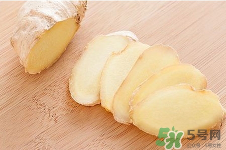 生姜水能洗頭發(fā)嗎？姜湯洗頭發(fā)有什么好處？