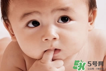 父母個子不高孩子能長高嗎？父母都矮孩子一定矮嗎？