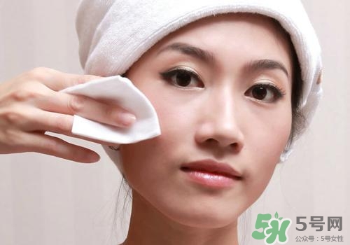 潤膚露可以卸妝嗎？潤膚露怎么卸妝？