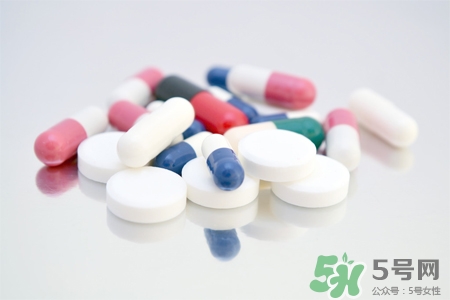 安眠藥和酒一起吃會死嗎？安眠藥和酒一起吃會中毒嗎？