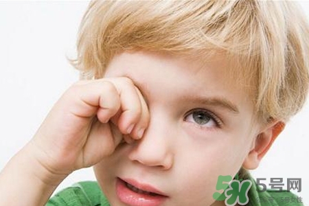 孩子為什么老眨眼睛？孩子總眨眼睛怎么回事？
