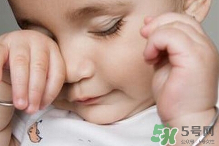 孩子為什么老眨眼睛？孩子總眨眼睛怎么回事？