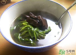 豬血和菠菜能一起吃嗎？豬血菠菜湯怎么做好吃？