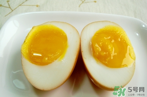 雞蛋可以帶殼蒸嗎？帶殼雞蛋蒸多久能熟？