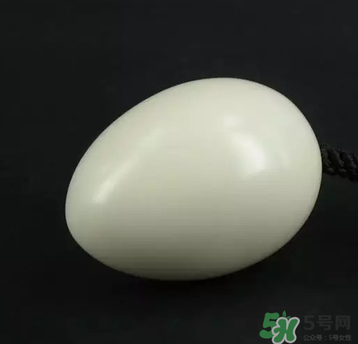 熟雞蛋滾臉有什么好處？熟雞蛋滾臉能吸毒素嗎？