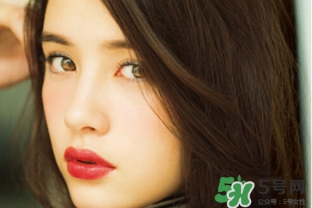 冬天適合什么顏色的口紅？冬天涂什么顏色口紅好看？