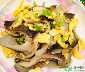 平菇能和雞蛋一起吃嗎？平菇和雞蛋能一起吃嗎？