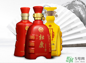 白酒可以帶上飛機嗎？飛機可以托運白酒嗎？