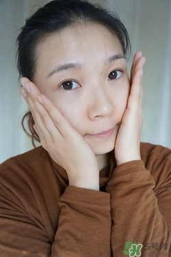 蘭蔻粉水適合什么膚質?蘭蔻粉水適合什么季節?