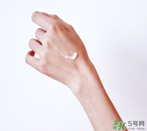 赫蓮娜綠寶瓶面霜多少錢？赫蓮娜綠寶瓶面霜價格