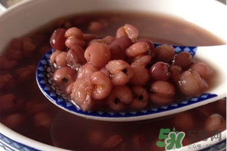 冬天可以喝紅豆薏米粥嗎？冬天喝紅豆薏米粥好嗎？