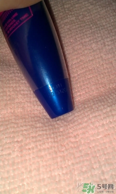 美寶蓮飛箭睫毛膏多少錢？美寶蓮藍胖子睫毛膏多少錢？