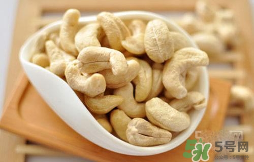 腰果是生吃好還是熟吃好？腰果生吃熟吃哪個更好吃更營養(yǎng)？