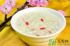 經常吃醪糟雞蛋能催奶嗎？酒釀蛋的功效與作用