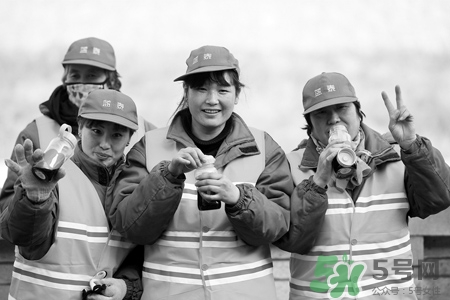 姜絲可樂要放水煮嗎？姜絲可樂需要加水嗎？