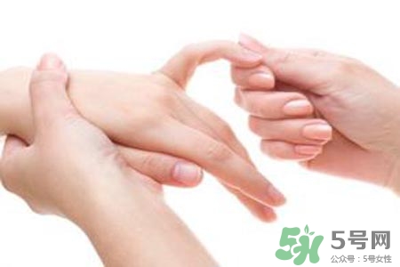 冬天洗衣服手冷怎么辦？教你洗衣不傷手的6妙招