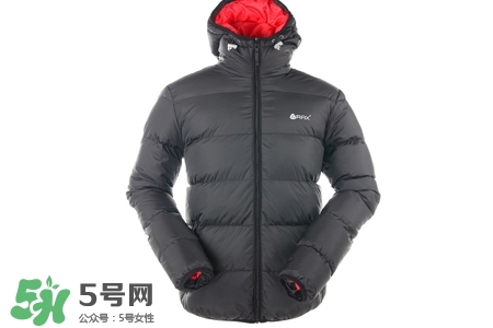 冬天穿皮衣和羽絨服哪個更保暖？冬天穿皮衣好還是羽絨服好？