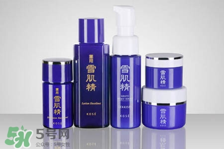 雪肌精和倩碧哪個好？雪肌精化妝水可以搭配倩碧黃油嗎？