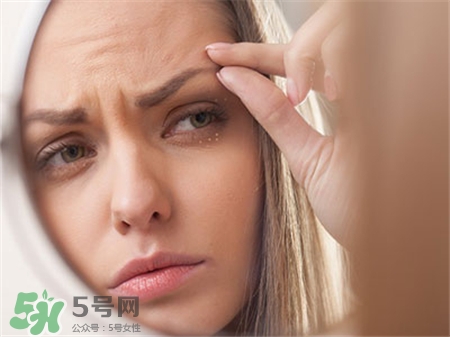 栗丘疹是怎么來的?栗丘疹和脂肪粒的區別