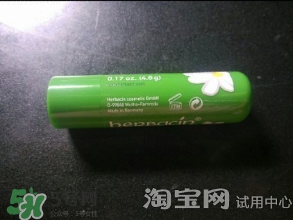 小甘菊唇膏小孩能用嗎？herbacin賀本清小甘菊唇膏小孩可以用嗎？