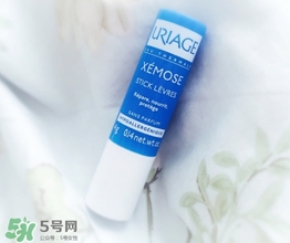 依泉和dhc唇膏哪個好？依泉唇膏和dhc唇膏哪個好？