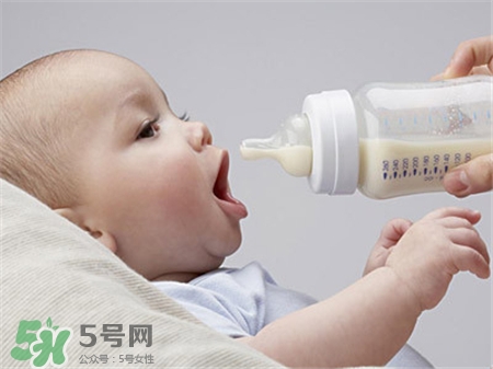 轉奶是什么意思?轉奶拉肚子怎么辦?