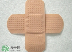 創可貼過期了還能用嗎?過期的創可貼可以用嗎?