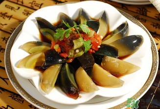 皮蛋有黑點能吃嗎？皮蛋有毒嗎？