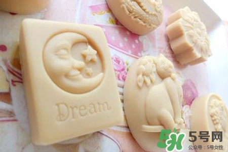 母乳做香皂可以洗臉嗎？母乳可以做面膜嗎？