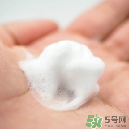 洗顏專科洗面奶怎么樣？洗顏專科洗面奶可以卸妝嗎？