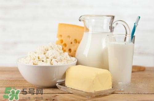 長痘痘補(bǔ)充什么維生素？長痘痘補(bǔ)充維生素b嗎？