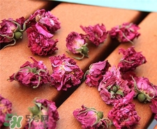 玫瑰花冠好還是玫瑰花蕾好?玫瑰花冠和花蕾的區別