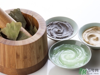 臉上脫皮可以敷面膜嗎？臉上脫皮敷什么面膜好？