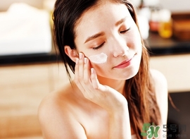 臉上脫皮可以敷面膜嗎？臉上脫皮敷什么面膜好？